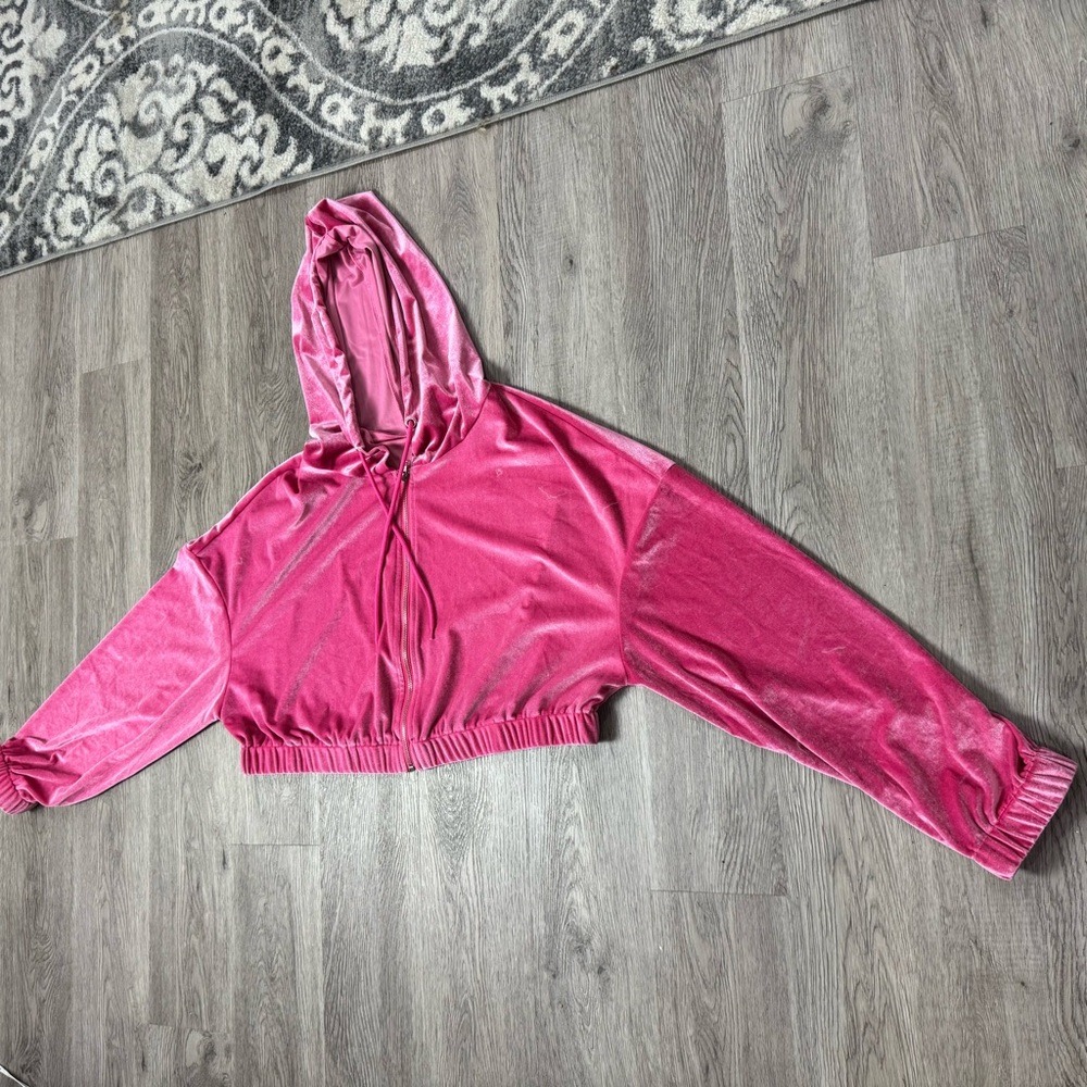 Plus Size Pink Velour Cropped Zip Hoodie